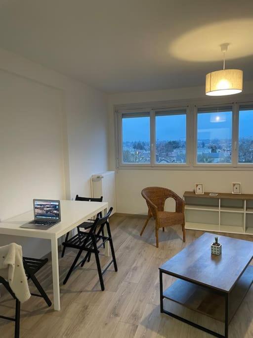 Appartement A Orleans Paisible Екстериор снимка